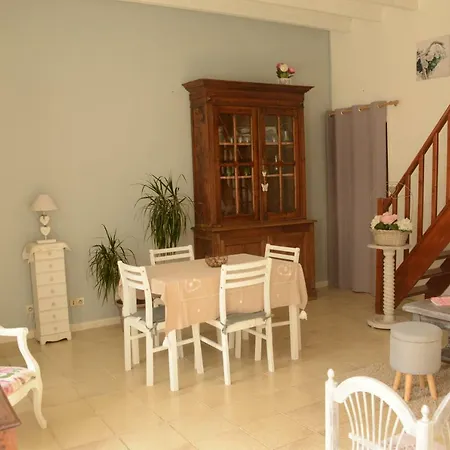 Bed and Breakfast Les Demeures de la Laigne à Allas-Bocage Extérieur photo