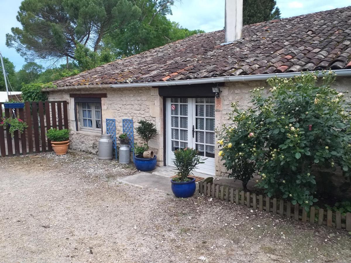 Les Demeures De La Laigne *