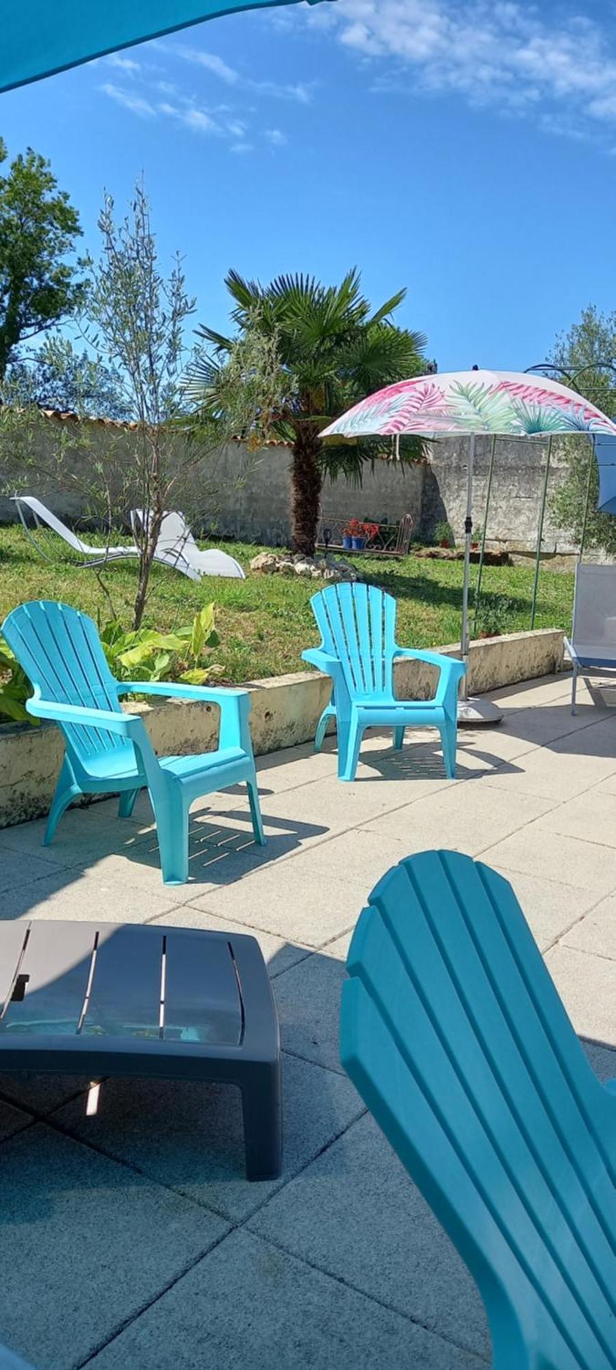 Les Demeures De La Laigne Bed & Breakfast