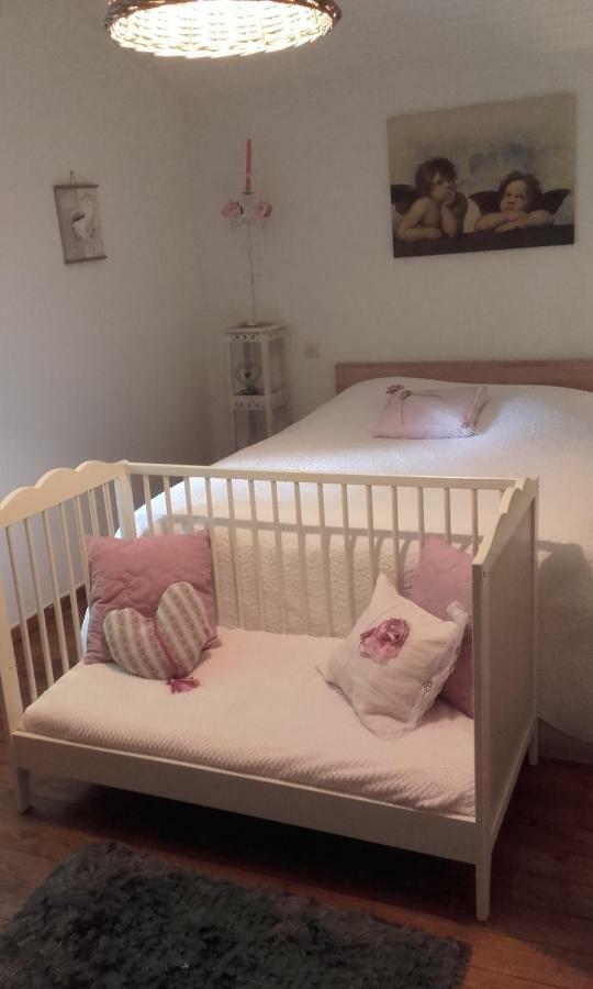 Les Demeures De La Laigne Bed & Breakfast