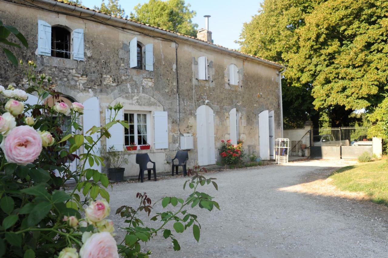 Les Demeures De La Laigne *